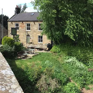 https://the-board-inn-lealholm.yorkshirehotels.net